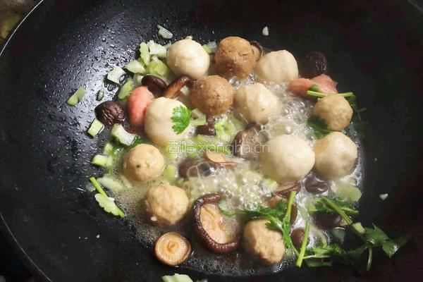 香菇焖肉丸的做法图解8