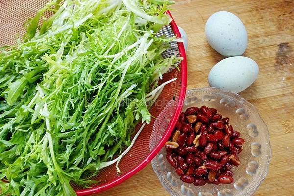 凉拌苦菊的做法图解1