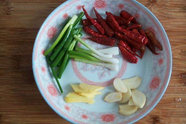 香辣牙签肉的做法图解2