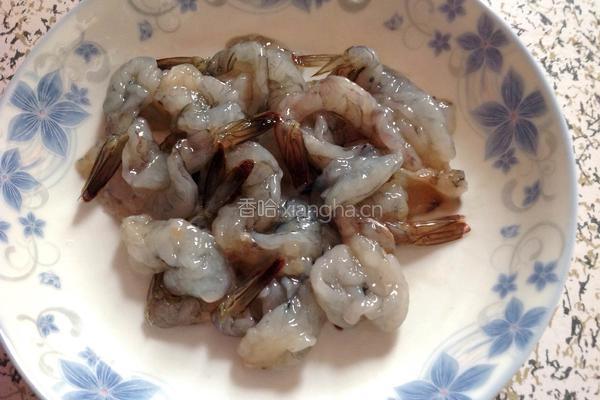 黄金蝴蝶虾的做法图解3