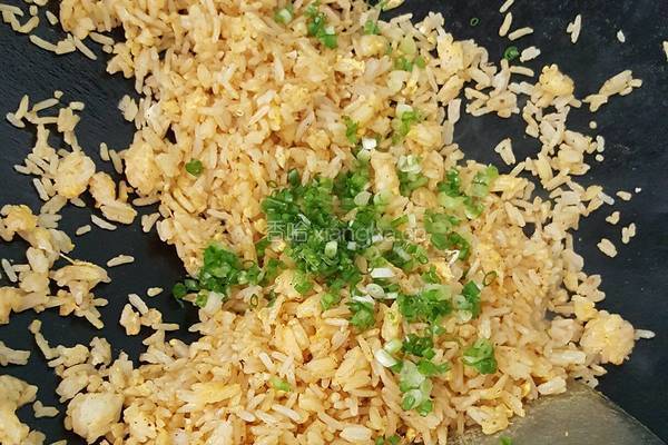 黄金蛋炒饭的做法图解8