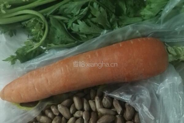 凉拌水煮花生的做法图解1