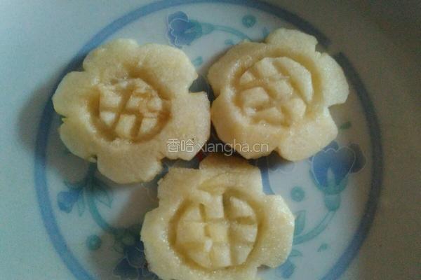 苹果黄瓜胡萝卜的趣味图的做法图解2