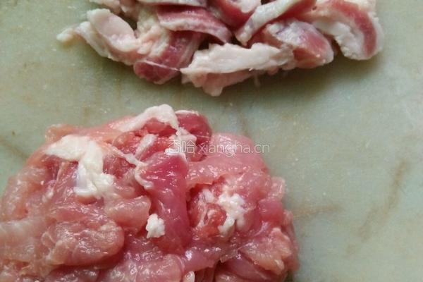 苦瓜炒肉的做法图解2