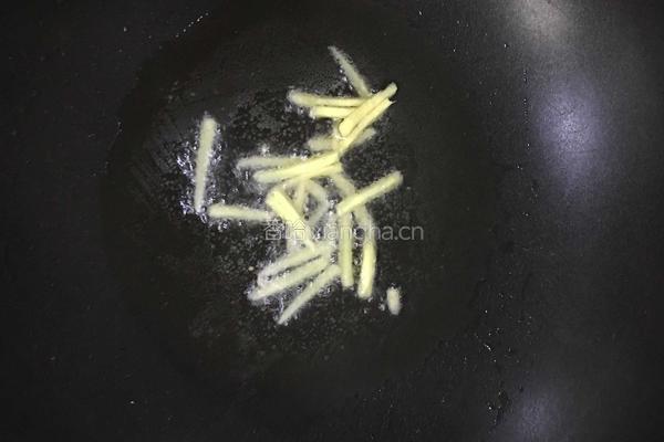韭菜花炒肉丝的做法图解3