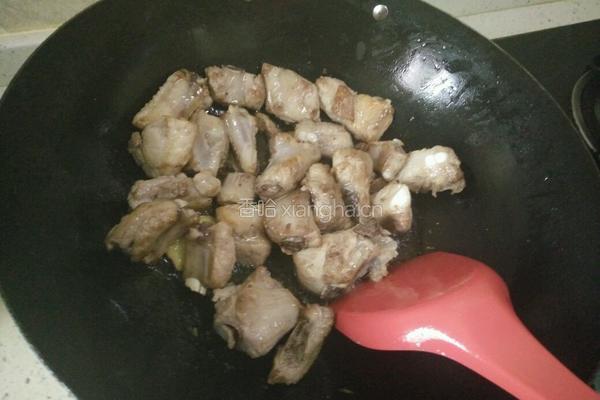 简单快手糖醋排骨的做法图解2