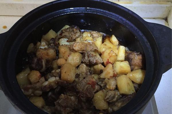 土豆烧排骨的做法图解10