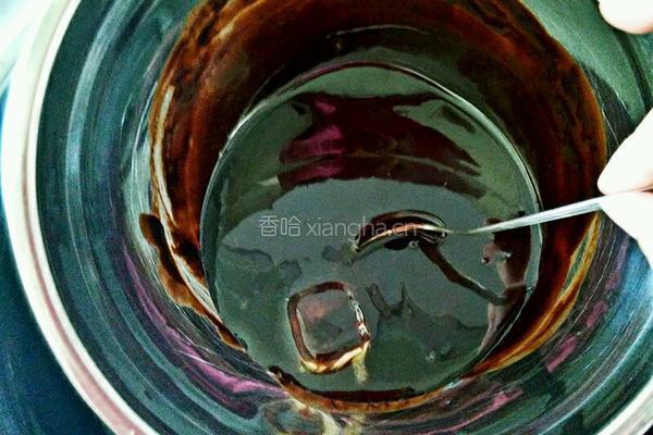 巧克力镜面蛋糕的做法图解4