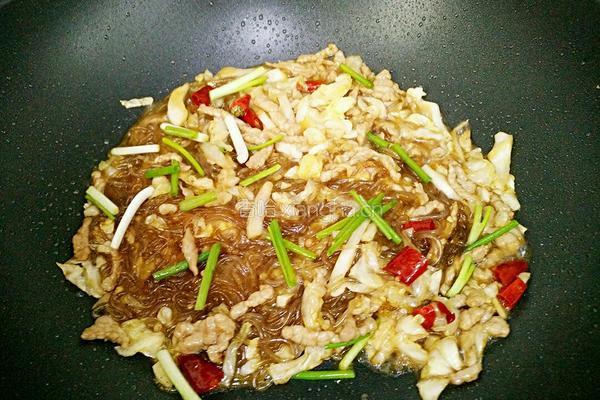 泡菜苕粉炒肉丝的做法图解9