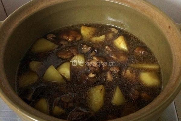土豆烧鸡块的做法图解8