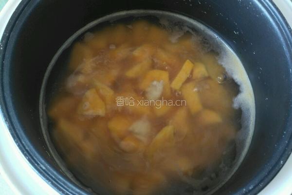 蕃薯饼汤的做法图解1