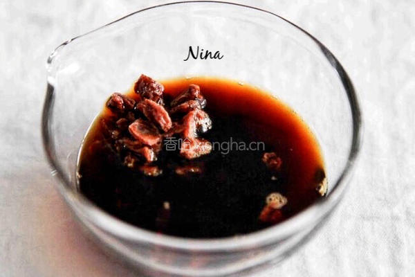 酸梅蔬菜色拉的做法图解3