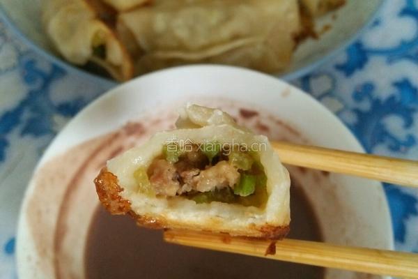 家常锅贴的做法图解13