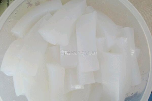 凉拌凉粉的做法图解1