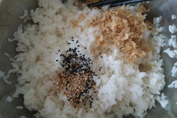 紫菜包饭的做法图解2