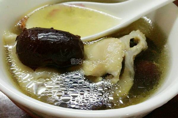 参须红枣枸杞鸡汤的做法图解5