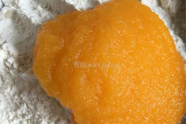 自制南瓜紫薯饼的做法图解3