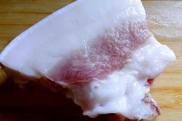 咸蛋黄酿五花肉的做法图解1