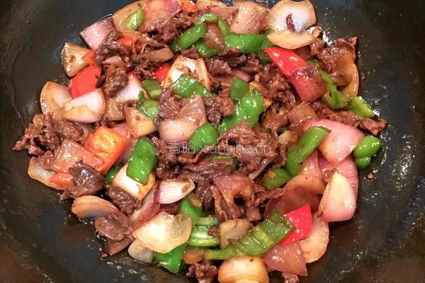 洋葱炒牛肉的做法图解7