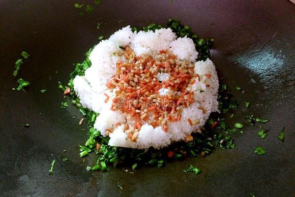 芥蓝炒饭的做法图解6