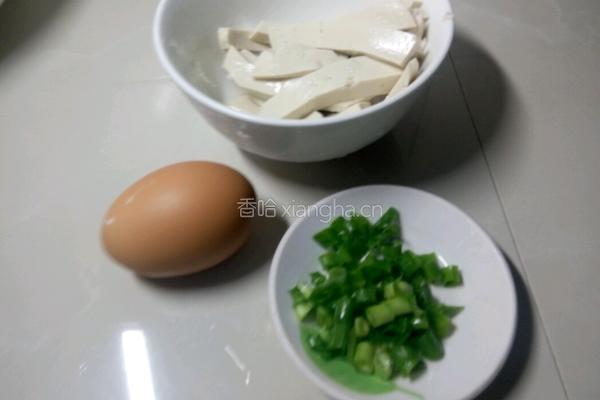 豆腐疙瘩汤的做法图解1