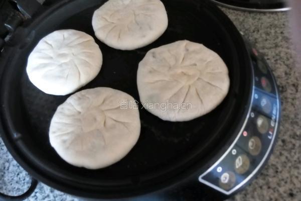 香煎梅干菜肉饼的做法图解8