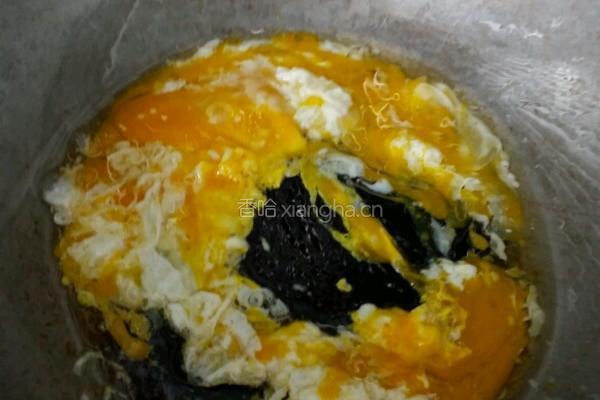 韭菜鸡蛋汤的做法图解3