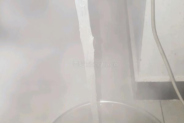 粉丝拌油菜的做法图解2