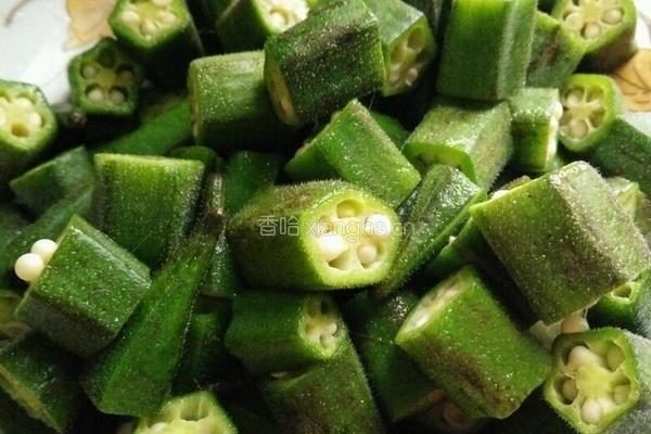 秋葵炒肉的做法图解2