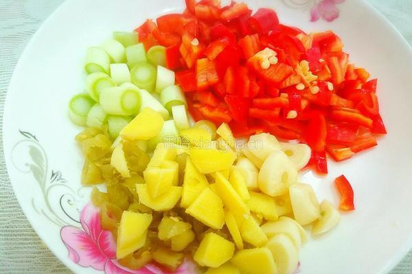 豌豆炒肉末的做法图解4