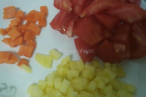 西红柿土豆面条的做法图解1