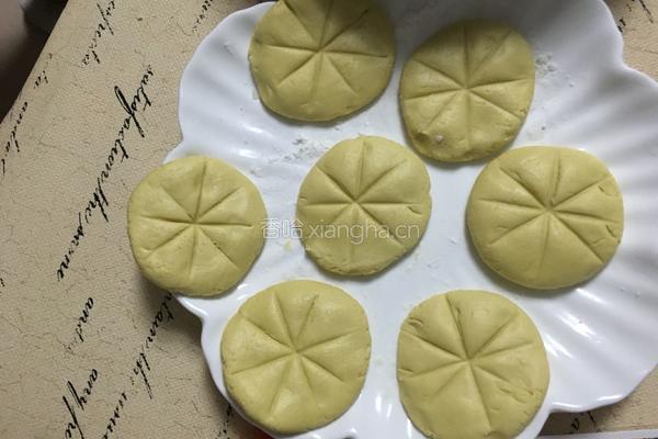 炸南瓜饼的做法图解8