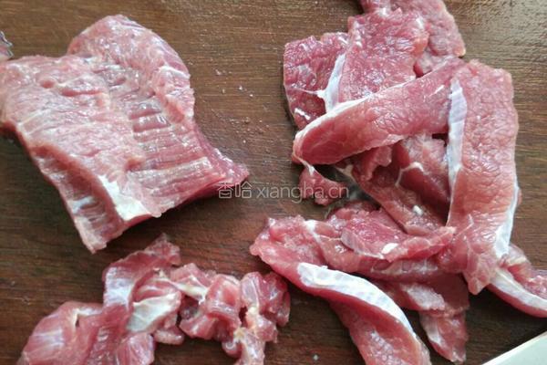 牛肉羹的做法图解1