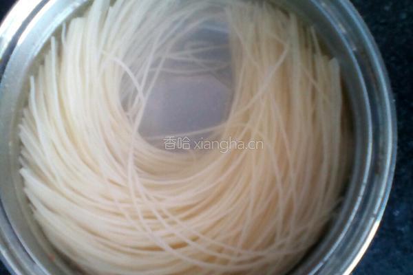 面条的做法图解1
