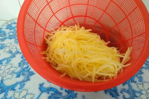 呛拌土豆丝的做法图解4