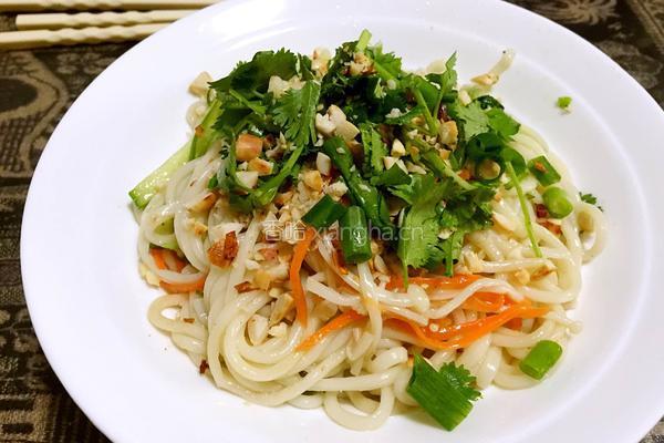 花生拌凉面的做法图解10