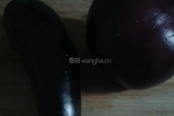 蒜泥茄子的做法图解1