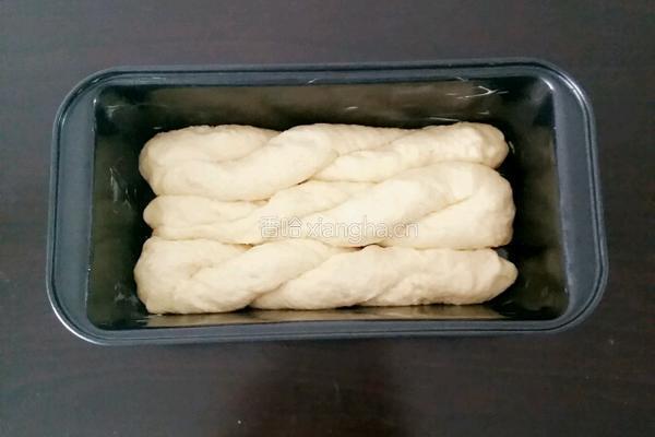 椰蓉奶香面包的做法图解10