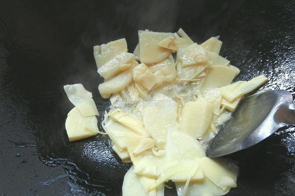 酸笋炒花蛤的做法图解7