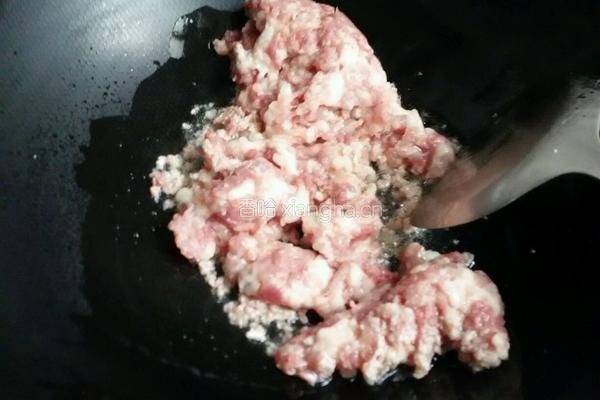 香芹炒肉沬的做法图解4