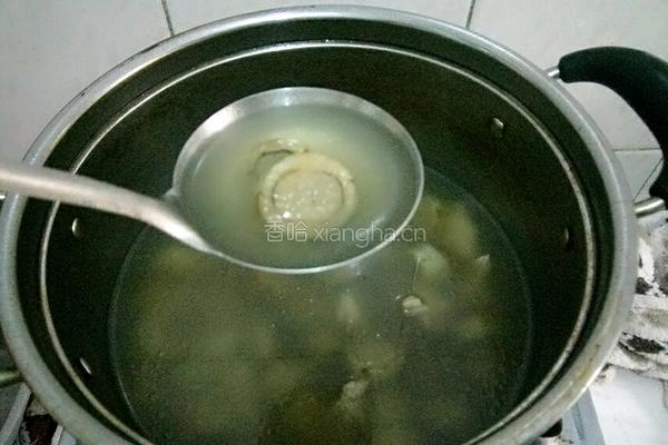 山楂牛蒡瘦肉汤的做法图解7
