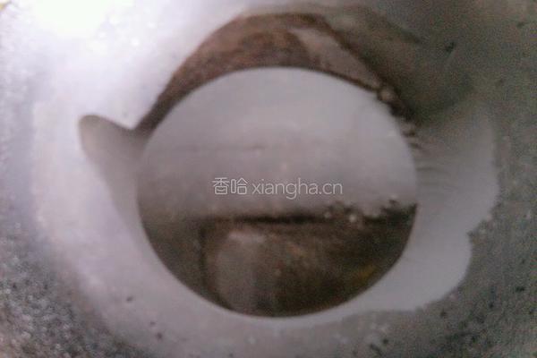 红烧小鲫鱼的做法图解3