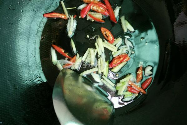 蒜苔炒肉的做法图解5