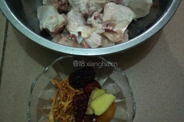 虫草花煲土鸡汤的做法图解1