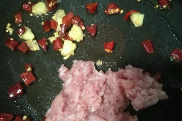 酸豆角炒肉末的做法图解6