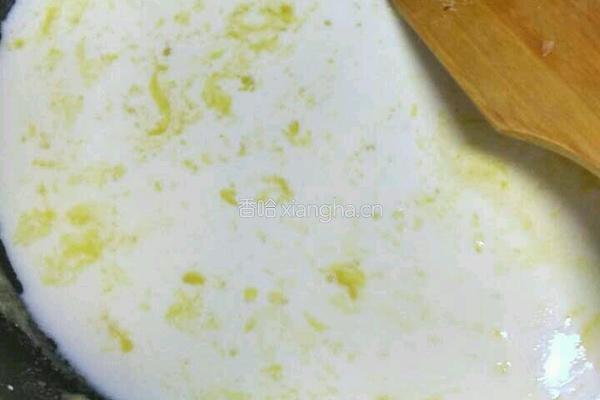 奶油蘑菇培根意大利面的做法图解10