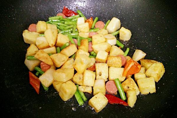 豆角火腿炒馒头的做法图解9