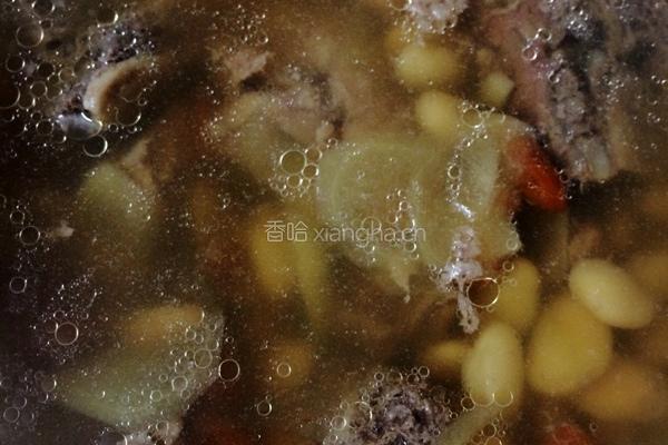 猪骨扁豆枸杞汤的做法图解5