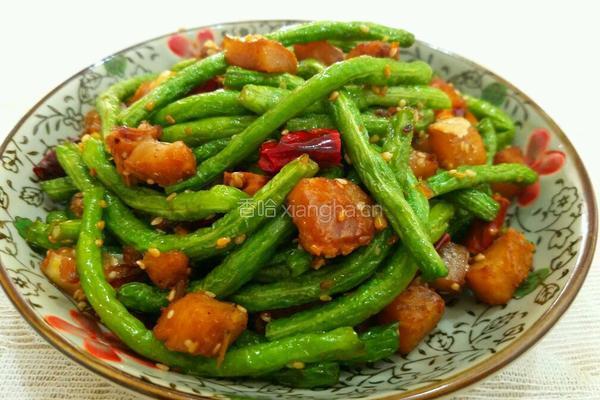 咸鱼炒豆角的做法图解10