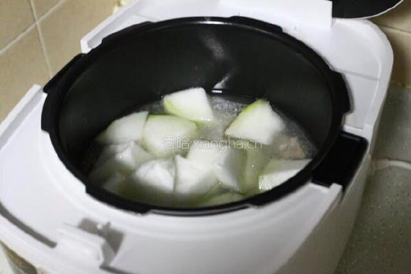 冬瓜排骨汤的做法图解5